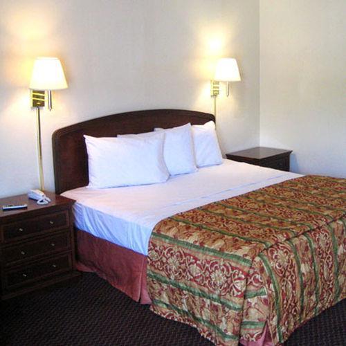 Charlotte Express Inn 客房 照片
