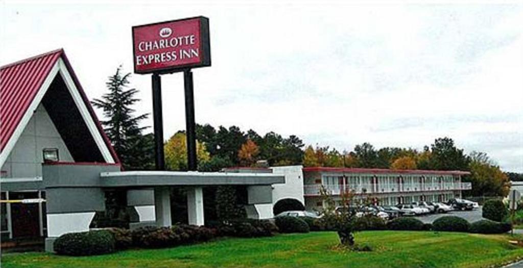 Charlotte Express Inn 外观 照片
