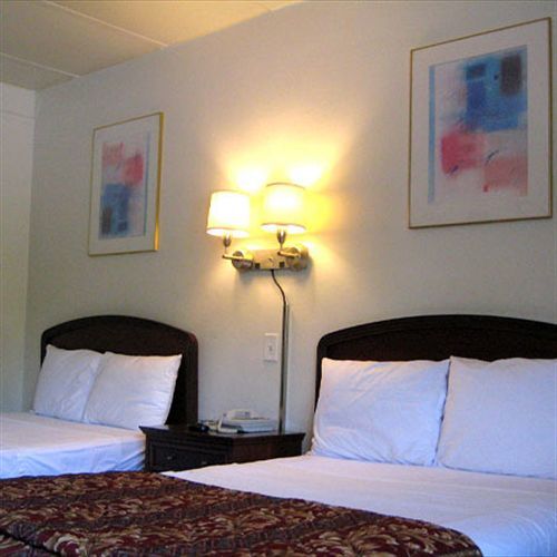Charlotte Express Inn 外观 照片